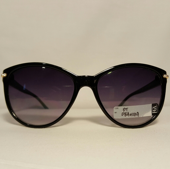 Fashion Sunglasses - Picture 4 of 4